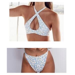 NEW Skatie Bikini Set in Nantucket Print Jasmine Top Salty Bottom Size Large